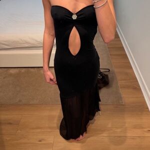 BUCI Elegant Black Strapless Evening Dress